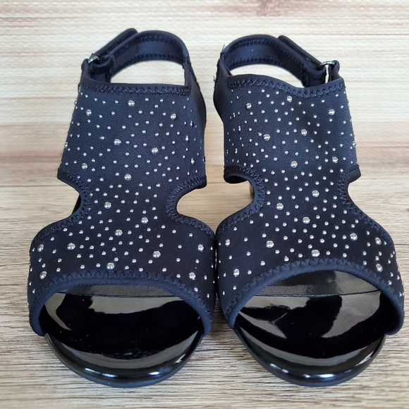 BNIB Karen Scott Dalinaa Sandals - Picture 6 of 13